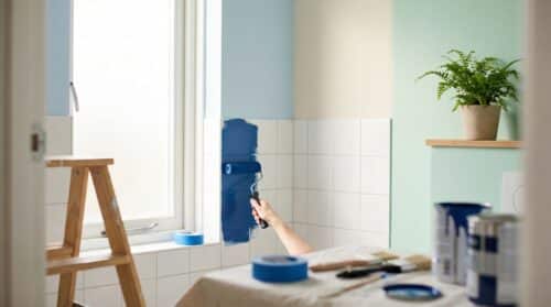 3 simpele verftrucs voor een perfecte badkamer make-over